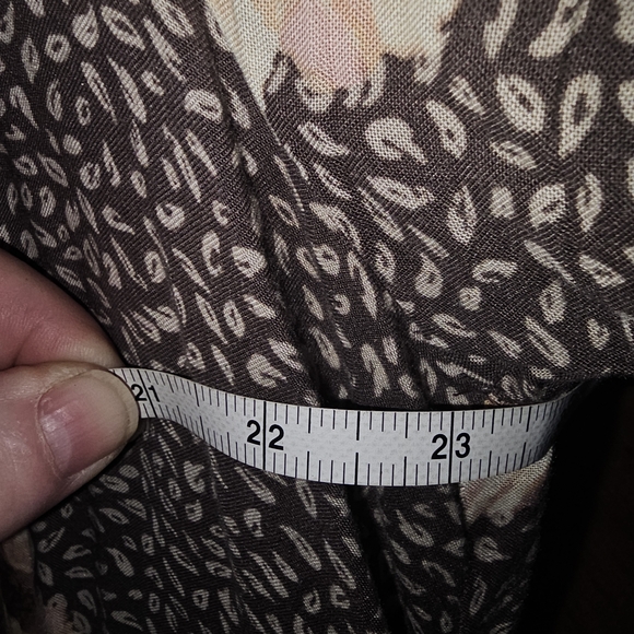 Floral V-Neck Dress - Picture 5 of 10